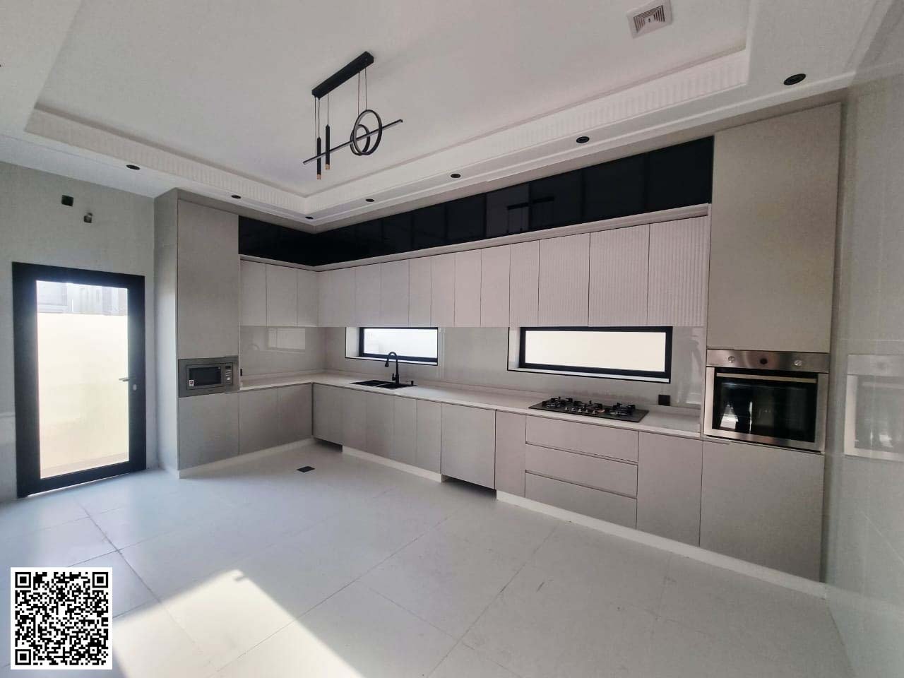 126454-147193-1844693706470972